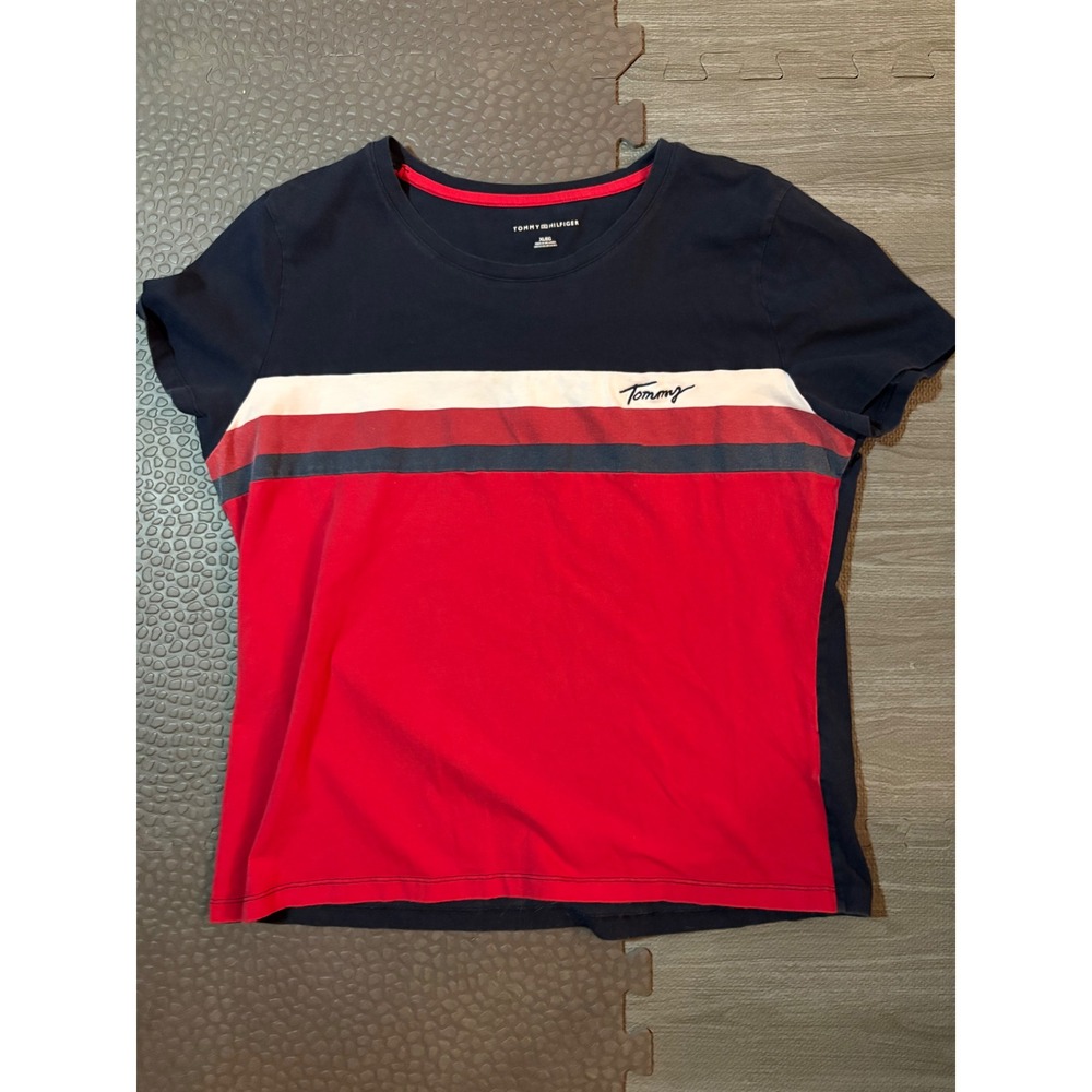 Tommy Hilfiger Women's XL shirt